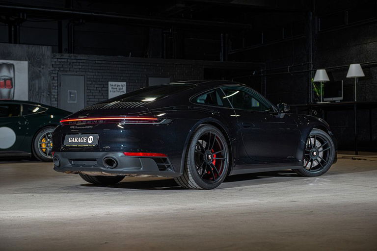 Porsche 992 Carrera GTS
