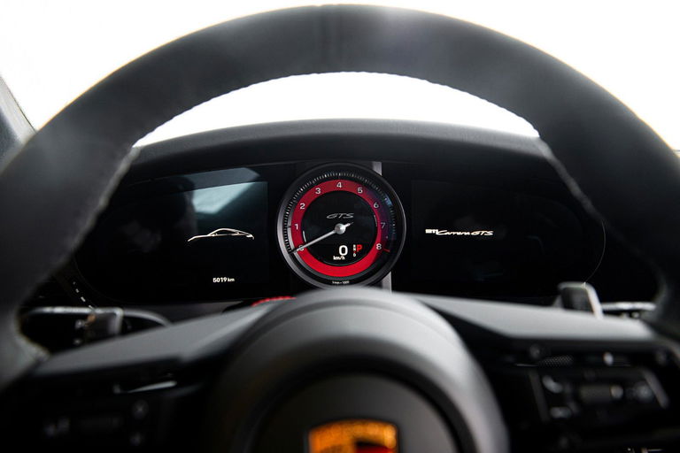 Porsche 992 Carrera GTS