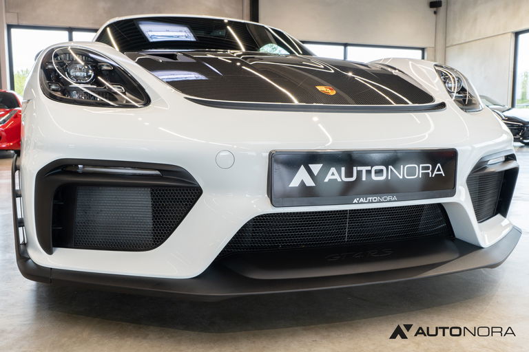 Porsche 718 Cayman GT4 RS