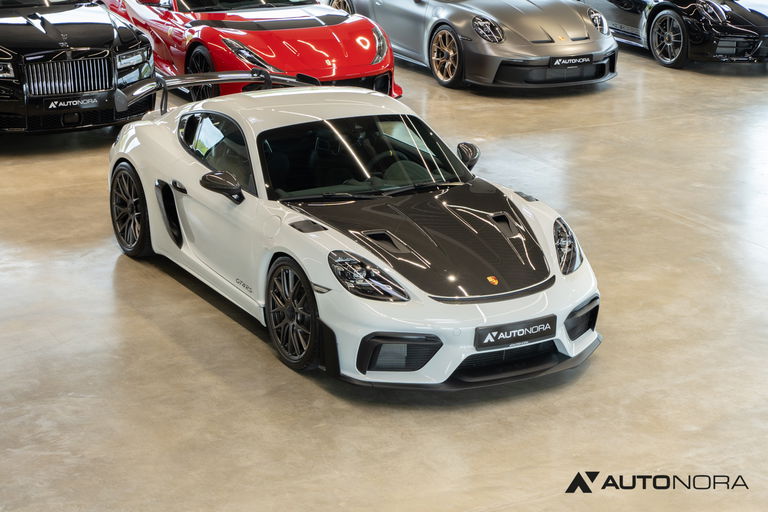Porsche 718 Cayman GT4 RS