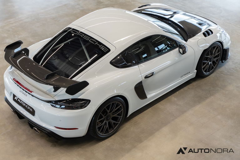 Porsche 718 Cayman GT4 RS