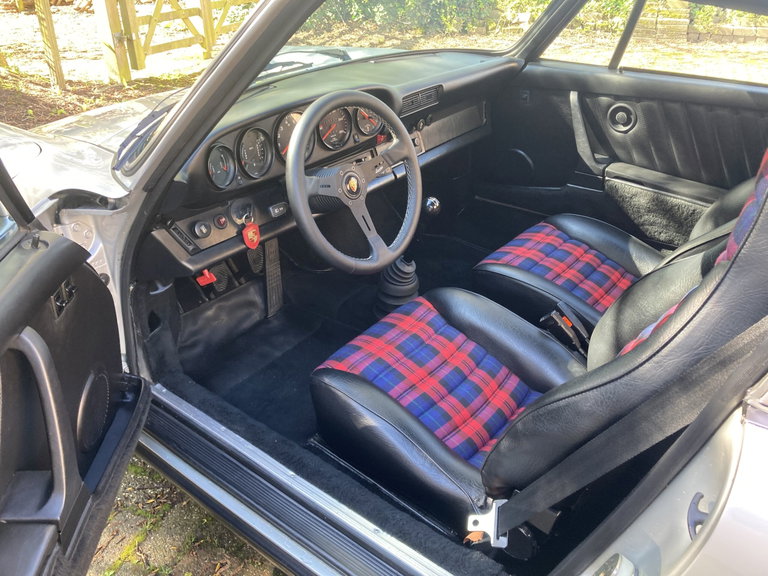Porsche 911 Carrera 3.0
