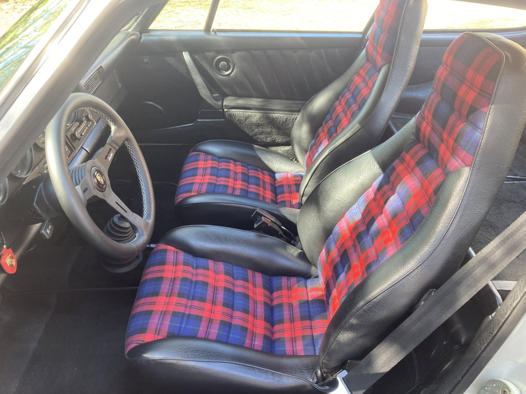 Porsche 911 Carrera 3.0