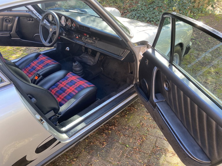 Porsche 911 Carrera 3.0