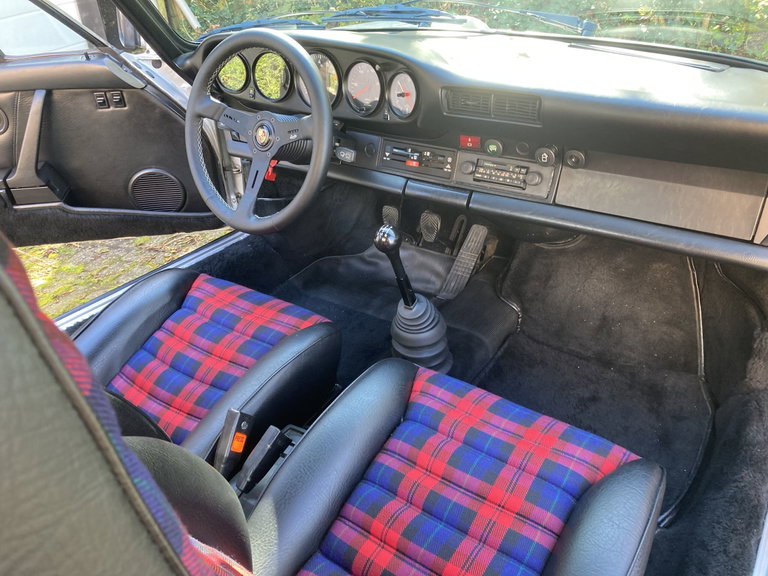 Porsche 911 Carrera 3.0