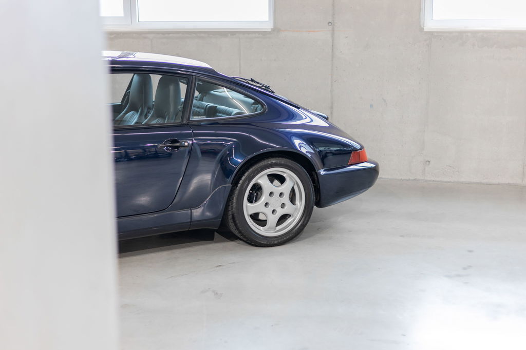 Porsche 964 Carrera 4