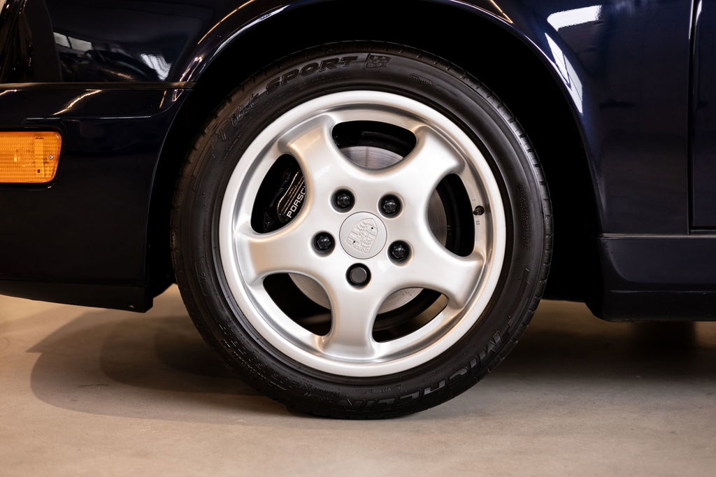 Porsche 964 Carrera 4