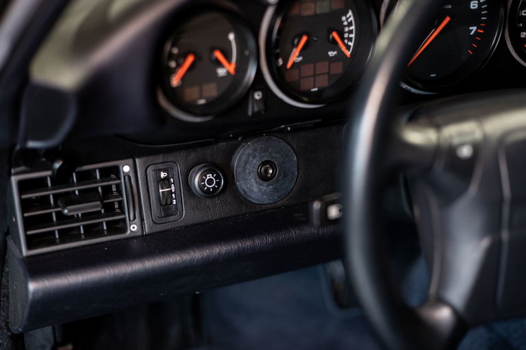 Porsche 964 Carrera 4