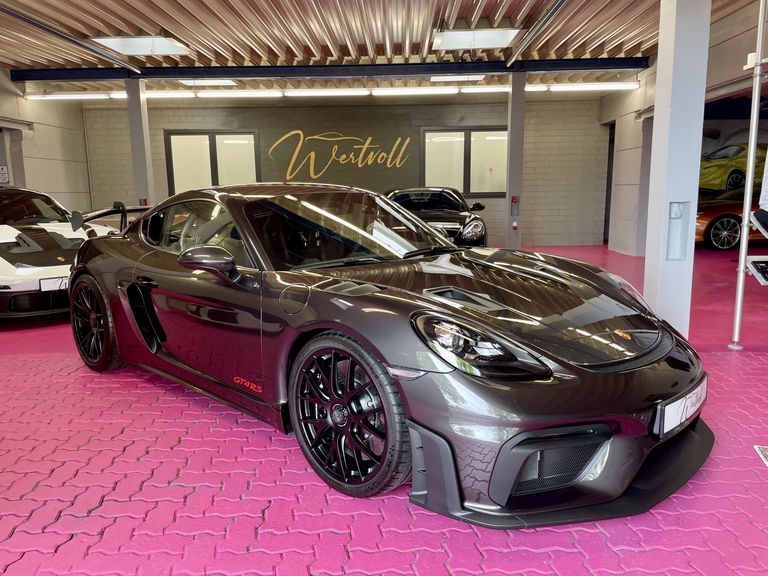 Porsche 718 Cayman GT4 RS