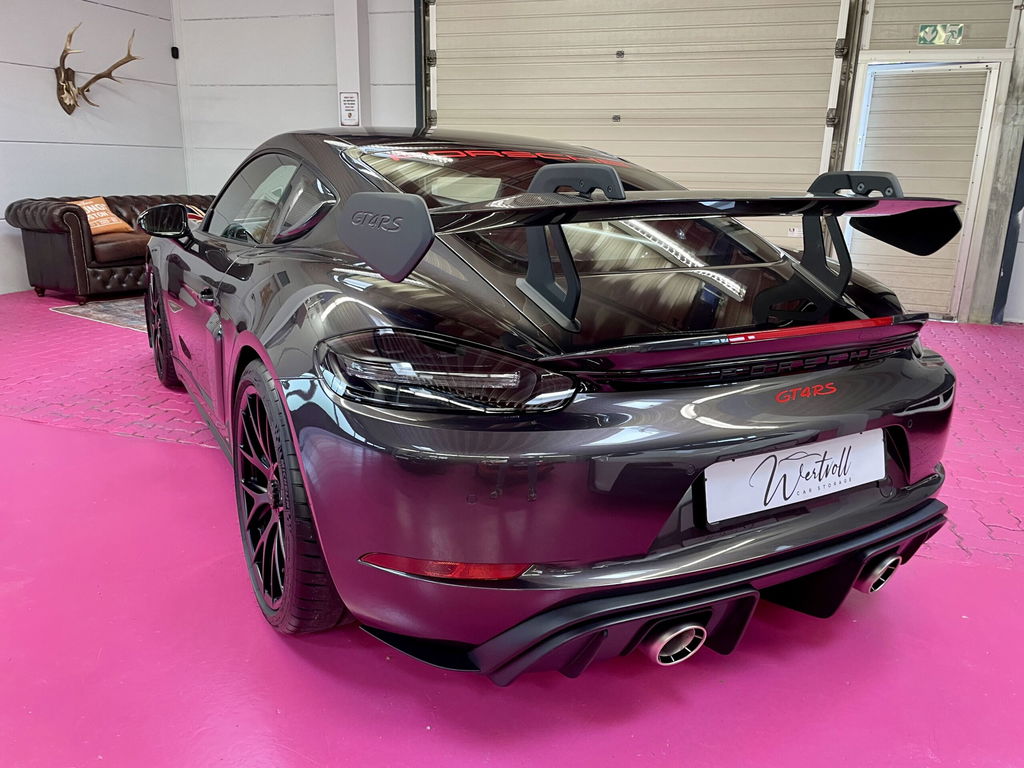 Porsche 718 Cayman GT4 RS