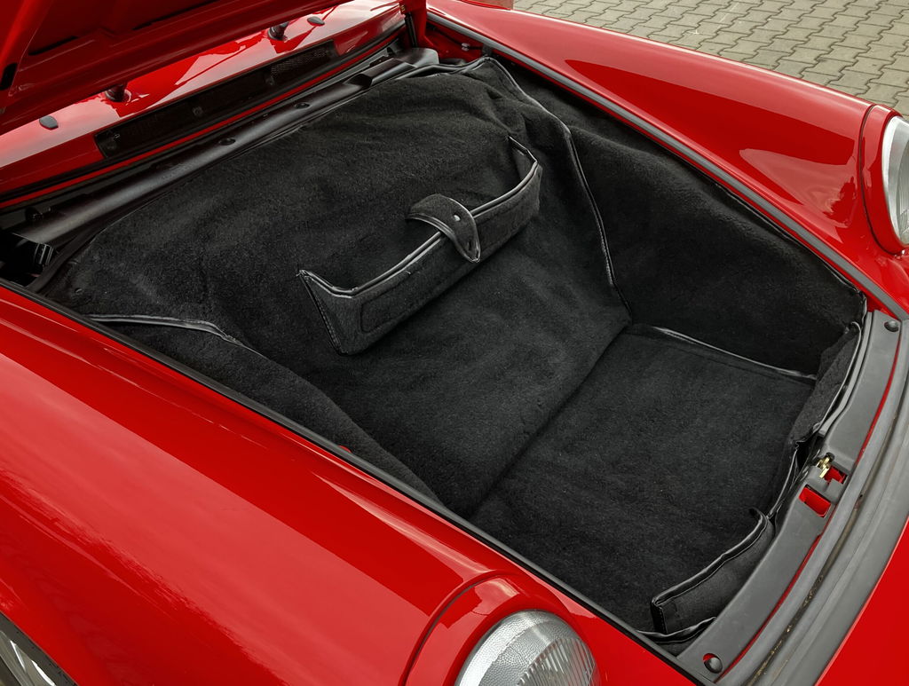 Porsche 964 Carrera 4