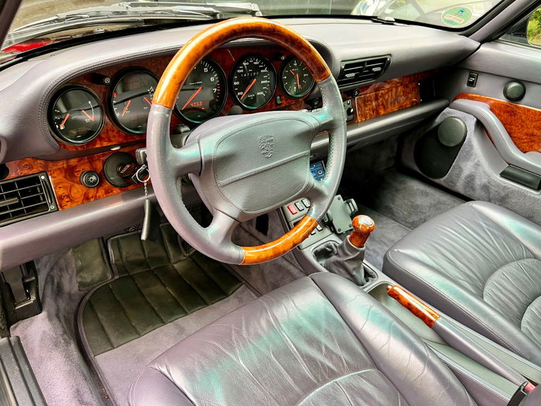 Porsche 993 Carrera 4S