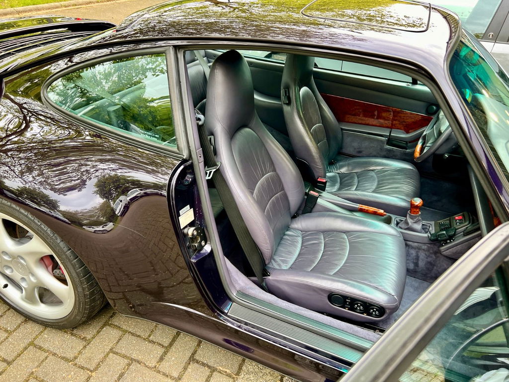 Porsche 993 Carrera 4S