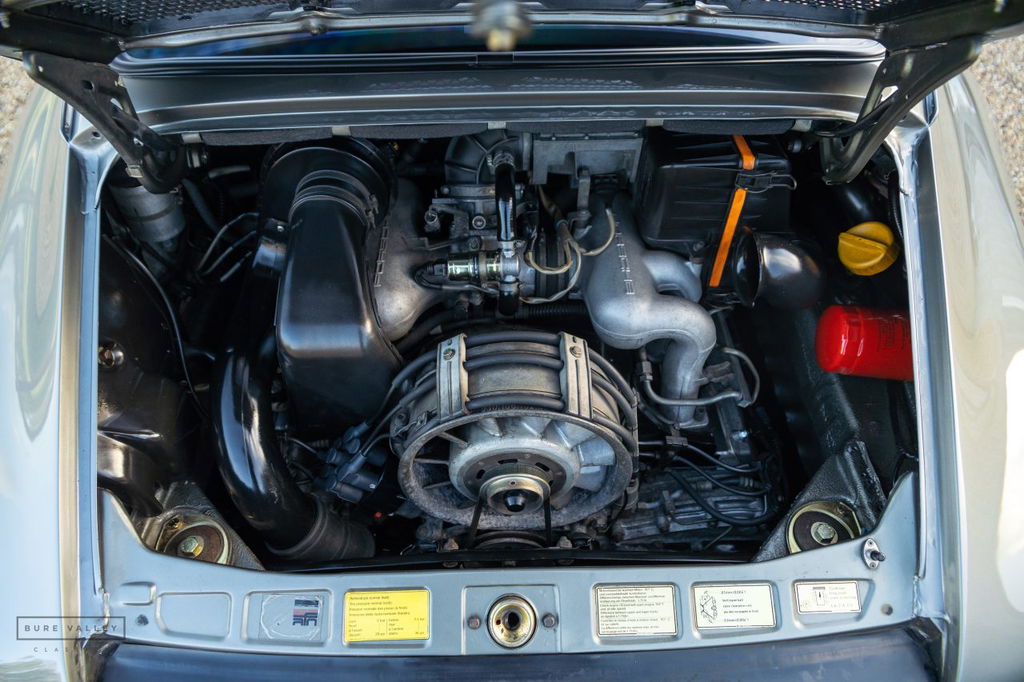 Porsche 911 Carrera 3.2