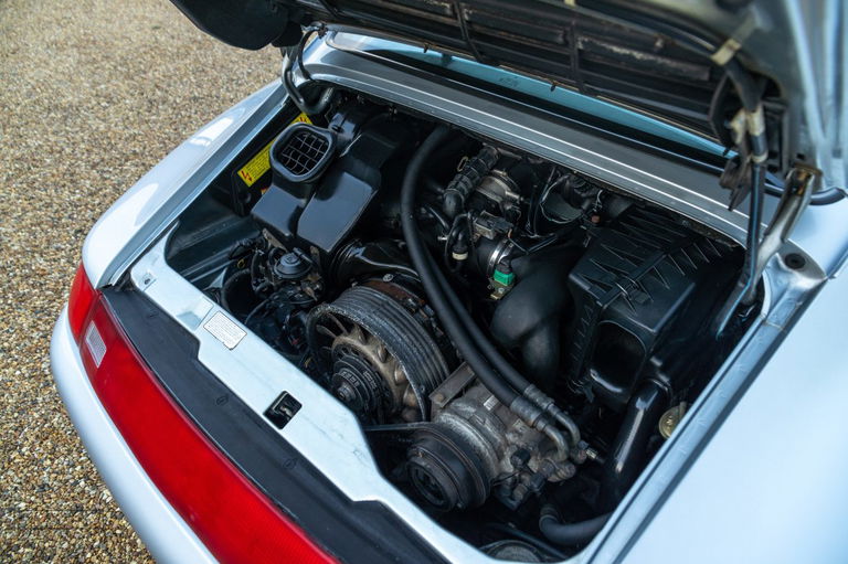 Porsche 993 Carrera 4