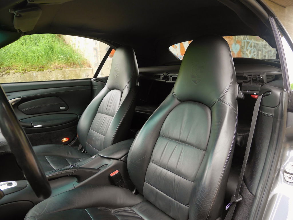 Porsche 996 Carrera 4S