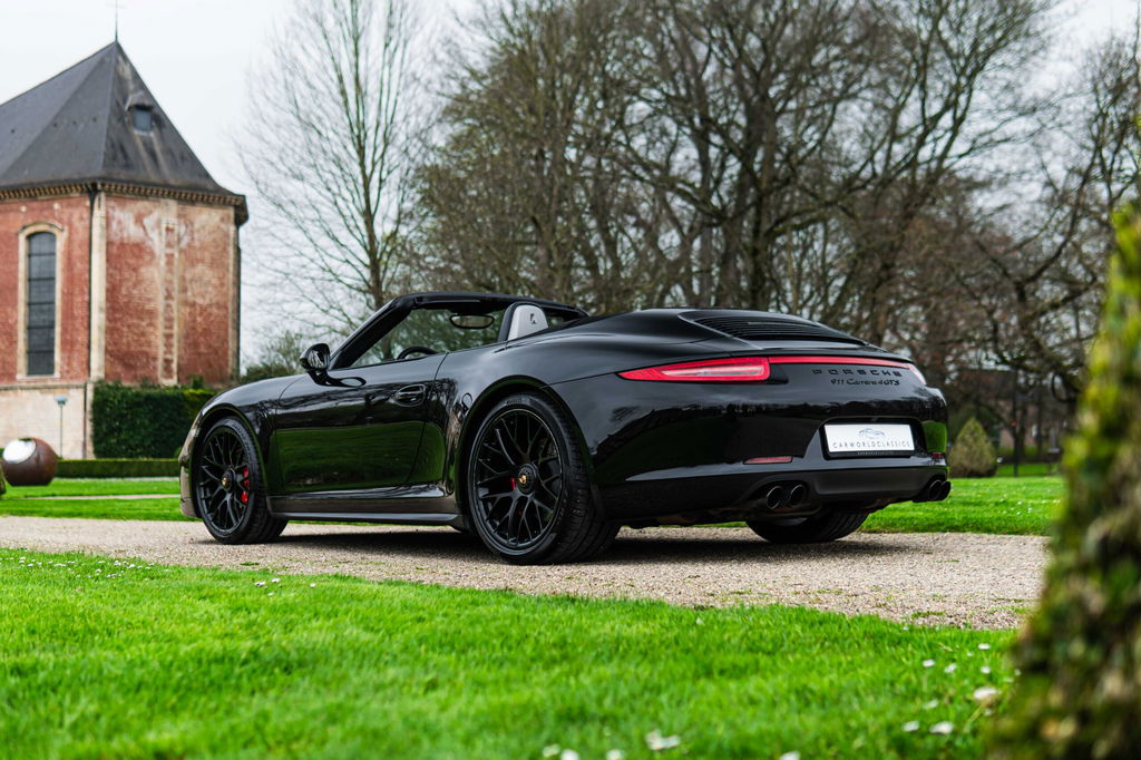 Porsche 991 Carrera 4 GTS