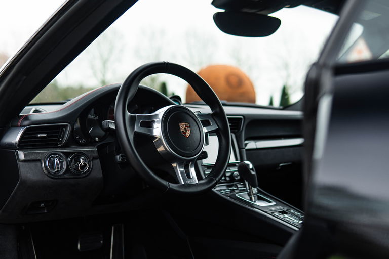 Porsche 991 Carrera 4 GTS