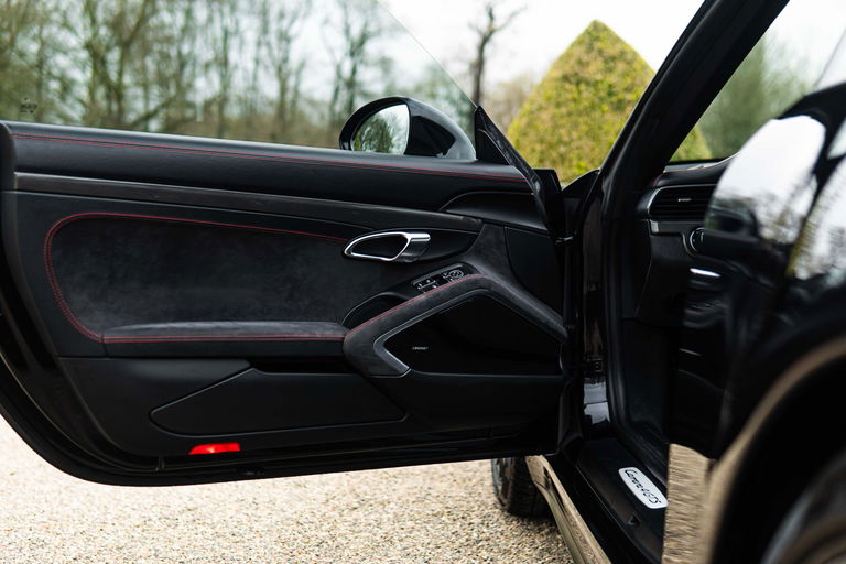 Porsche 991 Carrera 4 GTS