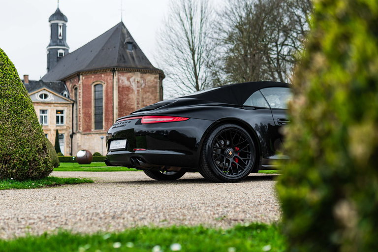 Porsche 991 Carrera 4 GTS