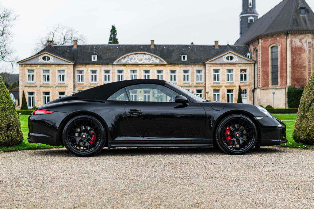 Porsche 991 Carrera 4 GTS