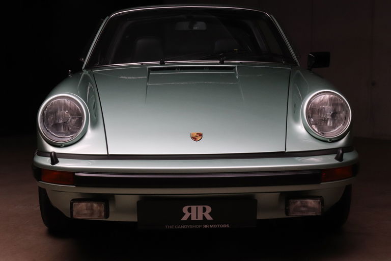 Porsche 911 Carrera 2,7