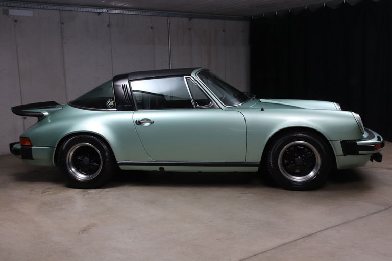 Porsche 911 Carrera 2,7