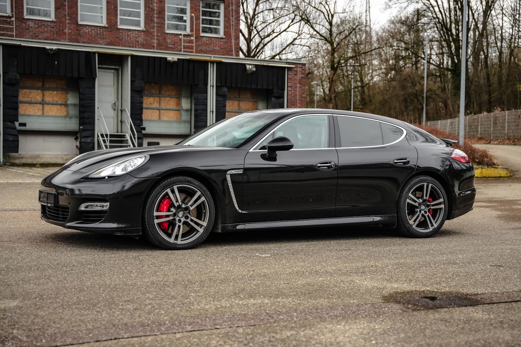 Porsche Panamera Turbo