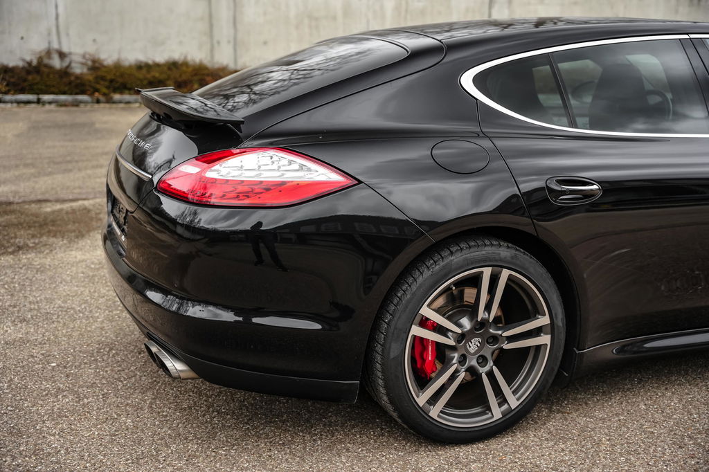 Porsche Panamera Turbo