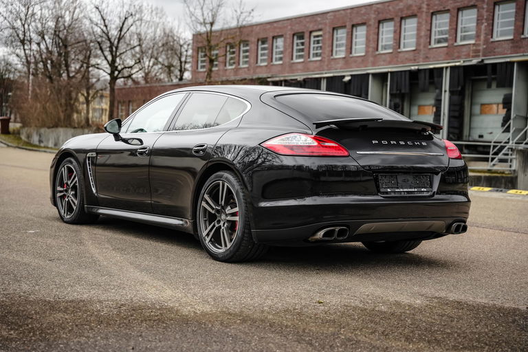 Porsche Panamera Turbo