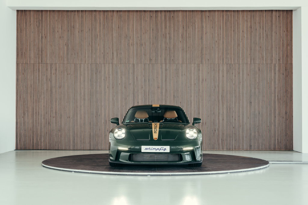 Porsche 992 GT3 Touring