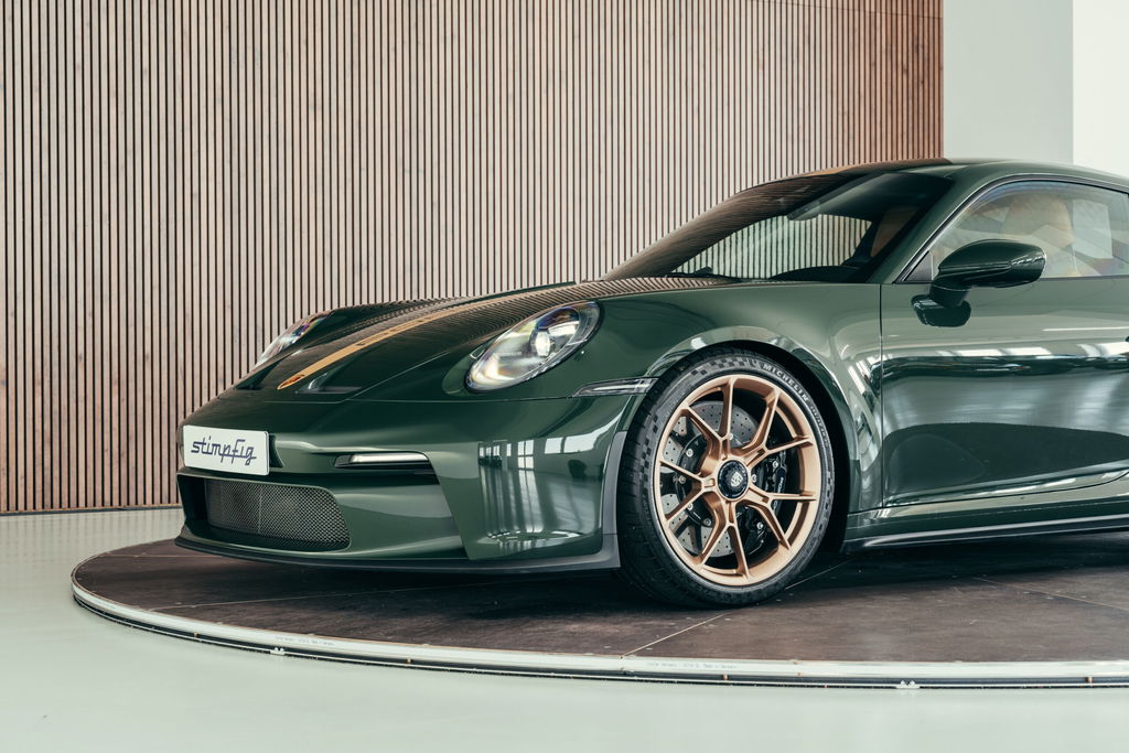Porsche 992 GT3 Touring