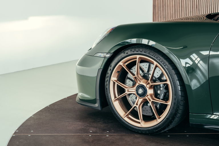 Porsche 992 GT3 Touring