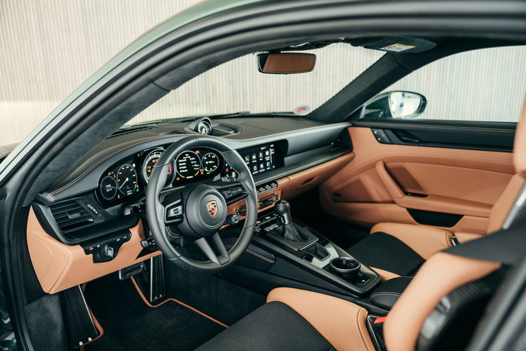 Porsche 992 GT3 Touring