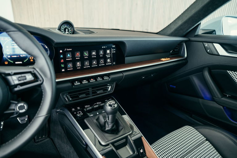 Porsche 992 Sport Classic