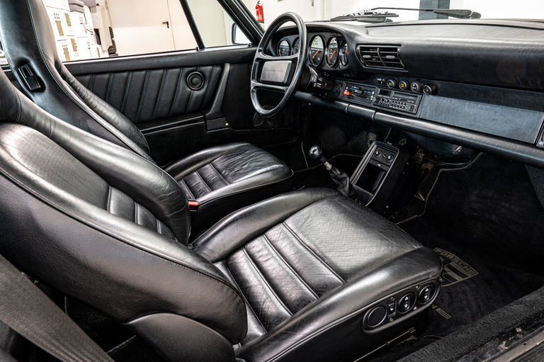 Porsche 911 Carrera 3.2