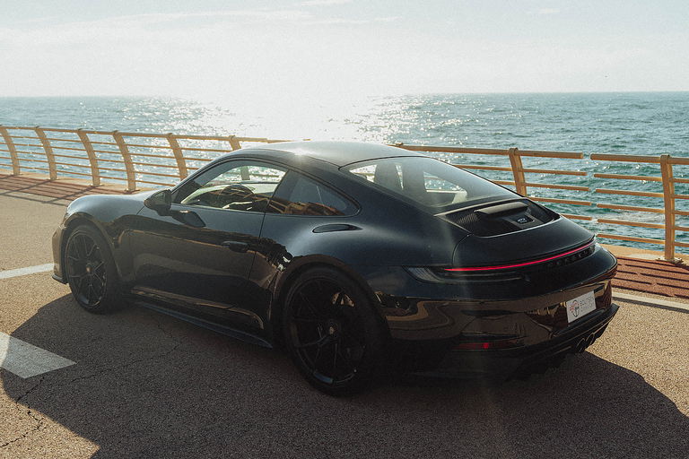 Porsche 992 GT3 Touring