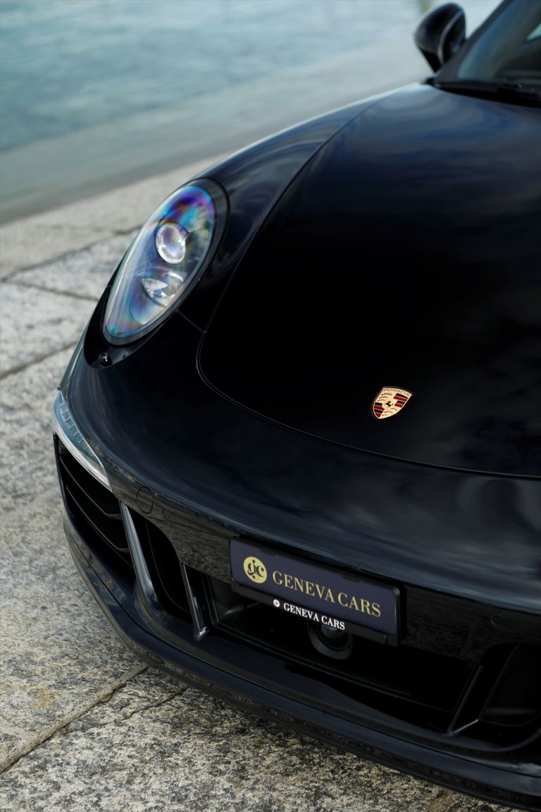 Porsche 991 Carrera 4 GTS