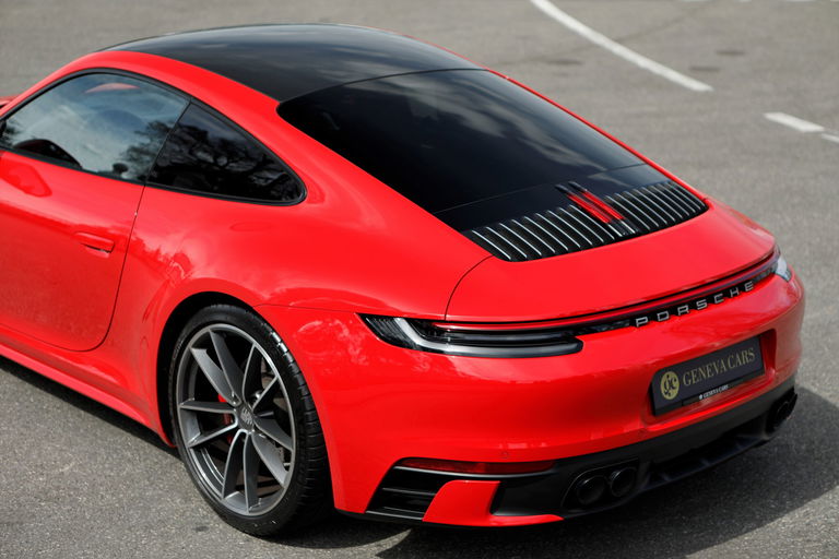 Porsche 992 Carrera 4S