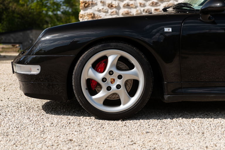 Porsche 993 Carrera 4S