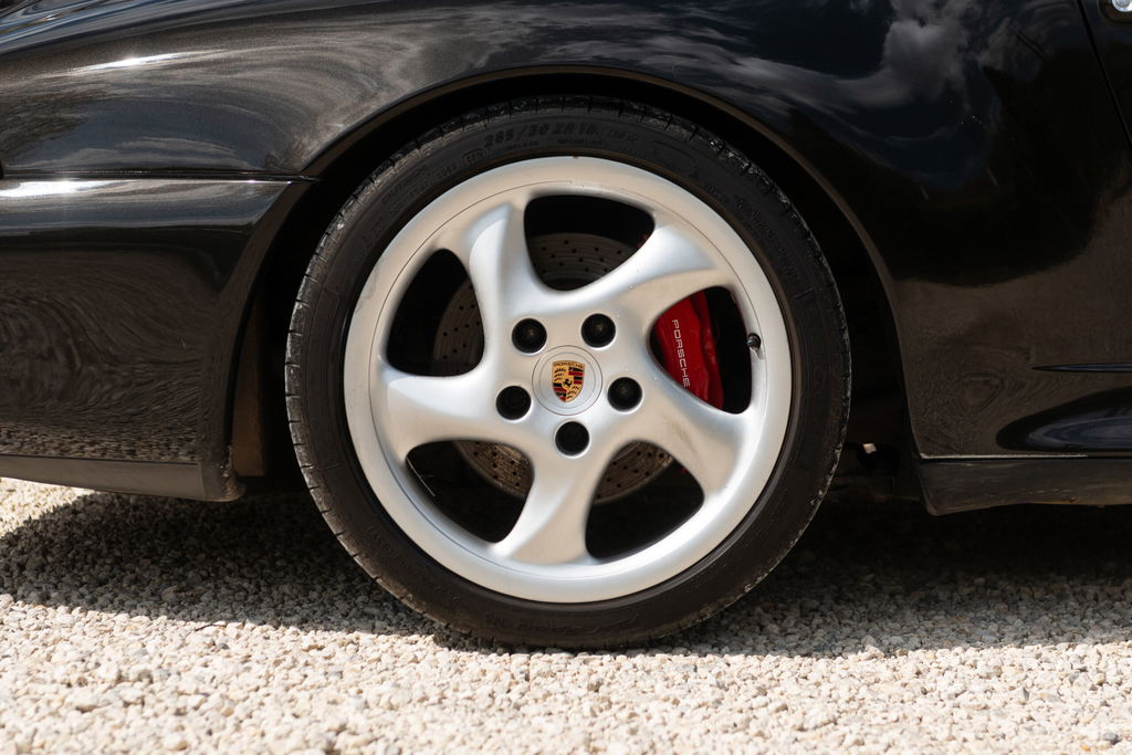 Porsche 993 Carrera 4S