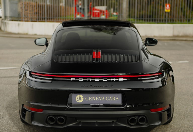 Porsche 992 Carrera 4S