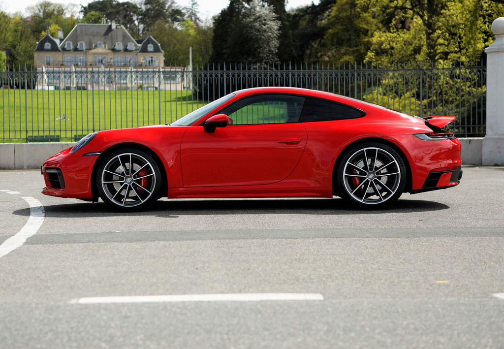 Porsche 992 Carrera 4S