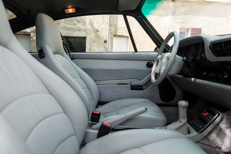 Porsche 993 Carrera 4S
