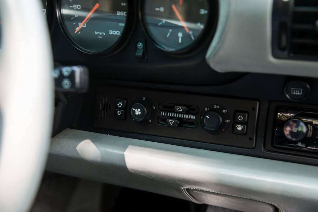 Porsche 993 Carrera 4S