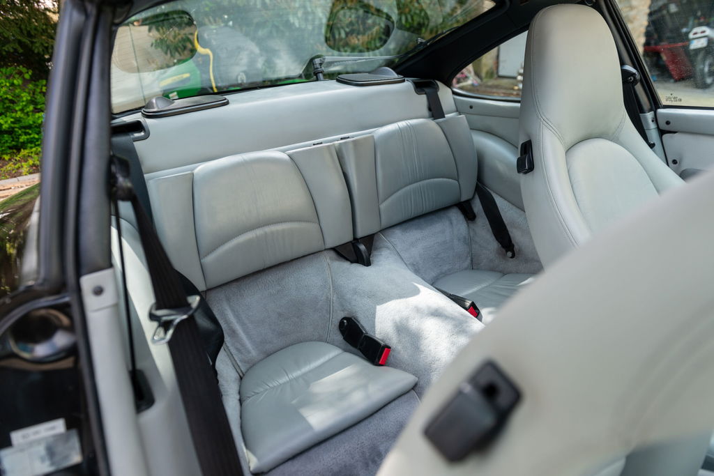 Porsche 993 Carrera 4S