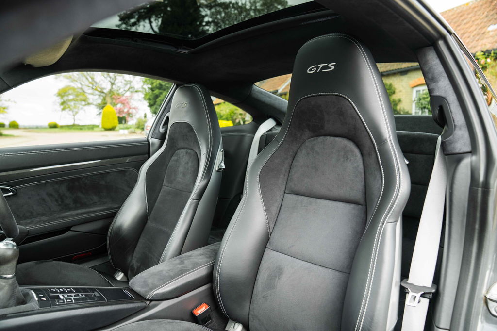 Porsche 991.2 Carrera GTS