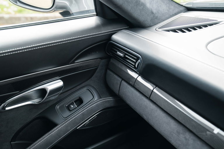 Porsche 991.2 Carrera GTS