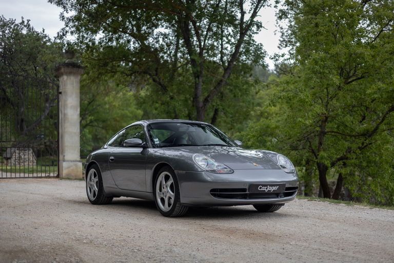Porsche 996 Carrera 4
