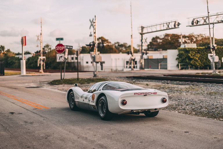Porsche 906 Carrera 6